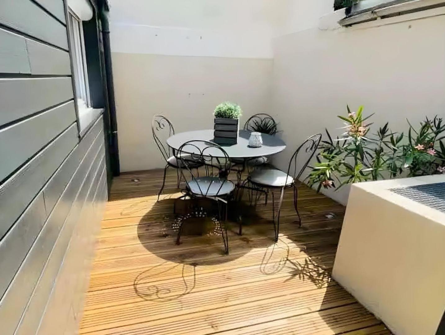 Agreable Maison Renovee En Hyper Centre Avec Patio 波尔尼克 外观 照片